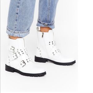 Hey stud lookin’ faux leather buckle boots